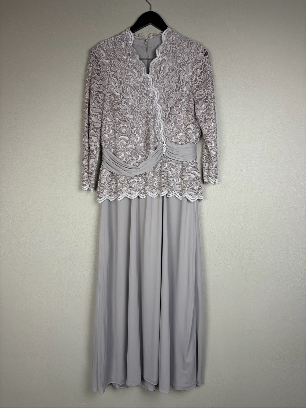 Onyx Nite Taupe Lace Gown Altered 5'3" Mother of Bride Groom MOG Formal 14 EUC - Picture 2 of 16